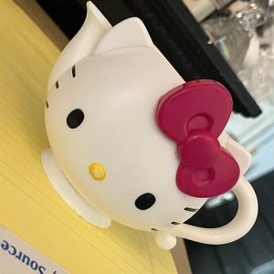hello kitty mug decoration